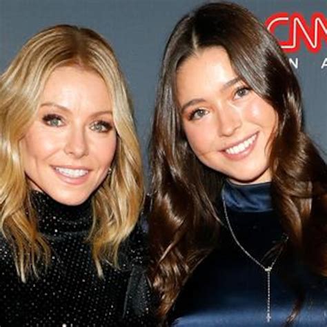 Kelly Ripa Reacts to Daughter Lola Consuelos。